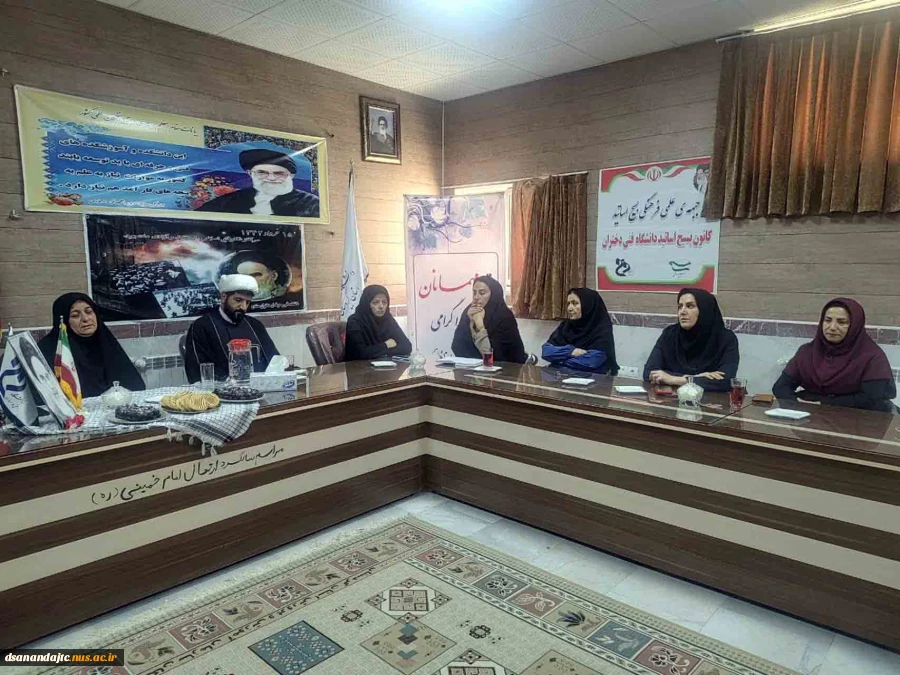 نشست روشنگری و بصیرت به مناسبت سالگرد ارتحال امام و قیام 15 خرداد