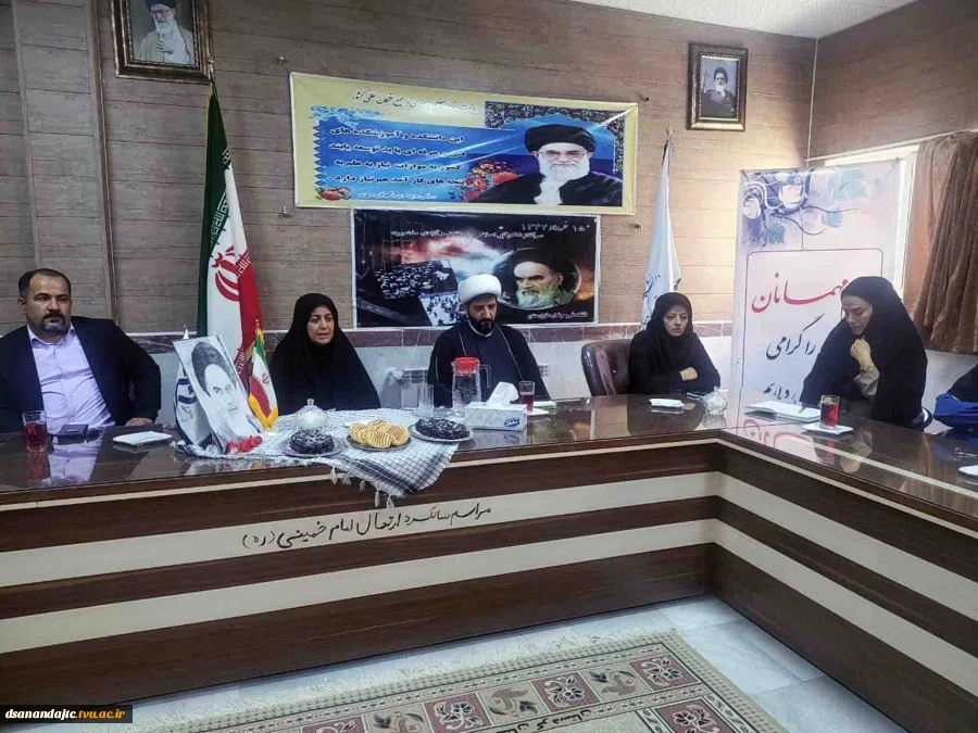 نشست روشنگری و بصیرت به مناسبت سالگرد ارتحال امام و قیام 15 خرداد