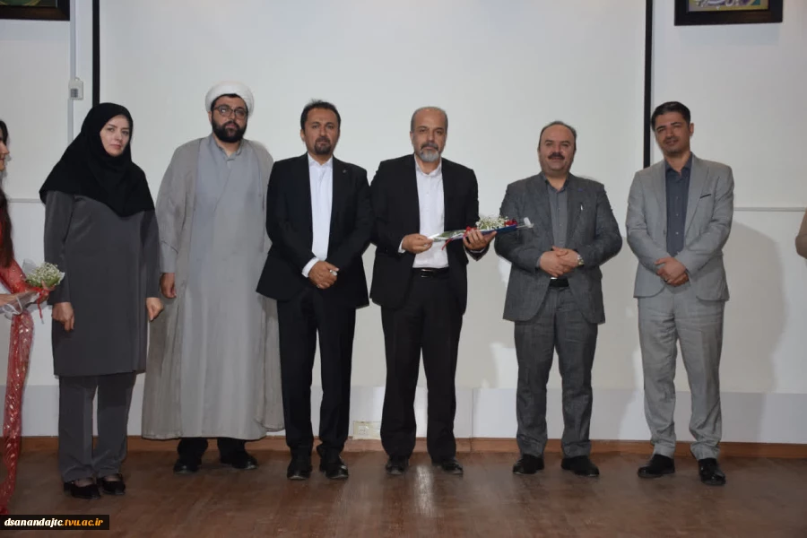 ❇️در آیین تجلیل از اساتید سرآمد آموزشی دانشکده ملی مهارت دختران سنندج 9